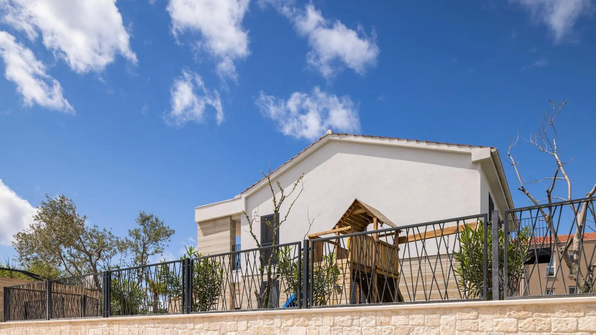 Salt And Stone Villa Nin